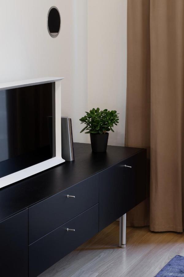 Design Studio Apartment With Balcony By Hostlovers Kowno Zewnętrze zdjęcie